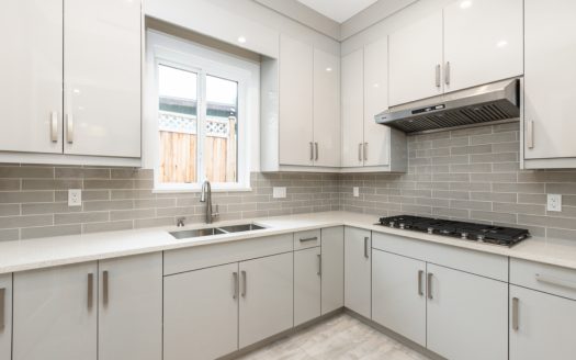 84 Warrick St, Coquitlam