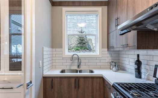 3574 Brownlee Avenue, Coquitlam